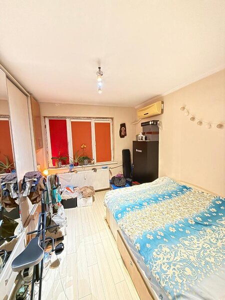 Titan, str. Jean Steriadi, apartament 2 camere de vanzare, decomandat